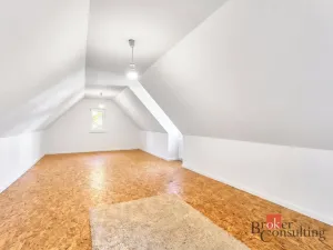 Prodej rodinného domu, Libá, 228 m2