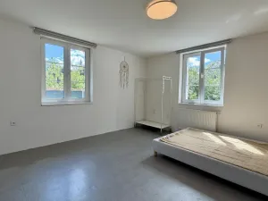 Pronájem bytu 3+kk, Praha - Klánovice, Divecká, 1000 m2