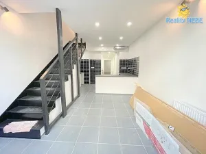Pronájem obchodního prostoru, Praha - Nové Město, Dlážděná, 90 m2