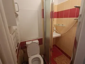 Pronájem bytu 1+kk, Praha - Břevnov, Nad Kajetánkou, 26 m2