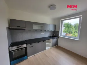 Pronájem bytu 3+1, Nový Bor - Janov, 74 m2