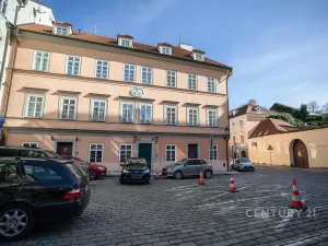 Prodej bytu 2+kk, Praha - Malá Strana, Vlašská, 54 m2