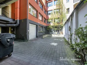 Pronájem bytu 1+1, Praha - Žižkov, Husitská, 35 m2