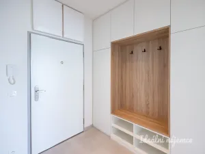 Pronájem bytu 2+kk, Praha - Libeň, Františka Kadlece, 56 m2