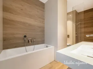 Pronájem bytu 2+kk, Praha - Nové Město, Charvátova, 54 m2
