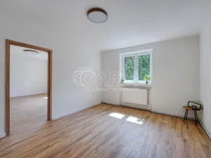 Prodej bytu 3+1, Vimperk - Vimperk II, Palackého, 90 m2