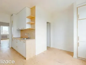 Prodej bytu 3+1, Hrušovany u Brna, Sídliště, 73 m2
