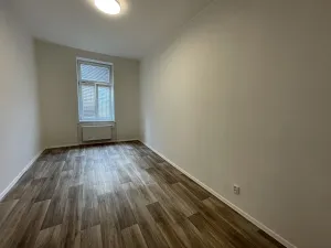 Pronájem bytu 3+kk, Praha, Bubenečská, 80 m2