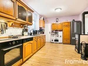 Prodej rodinného domu, Strachotín, Osvobození, 250 m2