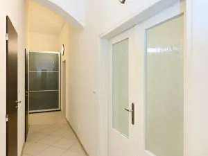 Pronájem bytu 3+1, Praha - Smíchov, Kroftova, 84 m2