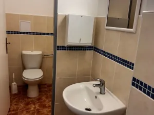 Pronájem obchodního prostoru, Jablonec nad Nisou, Komenského, 27 m2