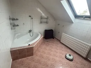 Prodej bytu 4+1, Opava, Přerovecká, 130 m2