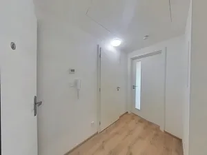Pronájem bytu 1+kk, Třebíč, Družstevní, 28 m2