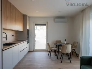 Prodej bytu 2+kk, Zaječí, Hlavní, 63 m2