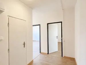 Pronájem bytu 2+1, Kadaň, Chomutovská, 56 m2