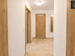 Pronájem bytu 2+kk, Praha - Hodkovičky, Šífařská, 58 m2
