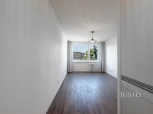 Pronájem bytu 2+kk, Praha - Kobylisy, Pohnertova, 43 m2