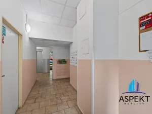 Prodej bytu 3+1, Praha - Chodov, Benkova, 67 m2