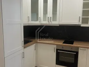Pronájem bytu 1+1, Praha - Smíchov, Plzeňská, 46 m2