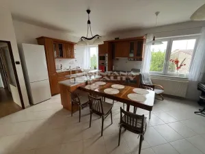 Pronájem bytu 4+1, Olomouc, Holická, 98 m2