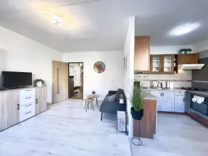 Pronájem bytu 3+kk, Praha - Michle, Přímětická, 68 m2