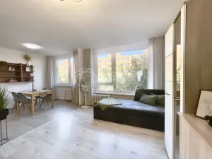 Pronájem bytu 3+kk, Praha - Michle, Přímětická, 68 m2