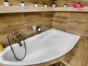 Prodej bytu 2+1, Chomutov, Holešická, 62 m2