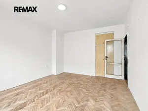 Prodej bytu 2+1, Přeštice, Smetanova, 52 m2