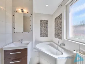 Prodej bytu 3+1, Pecka - Bělá u Pecky, 80 m2
