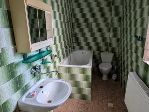 Prodej vícegeneračního domu, Dříteň, 332 m2