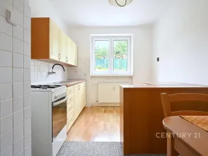 Prodej bytu 2+1, Meziboří, Májová, 63 m2