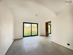 Pronájem atypického bytu, Osek, Tovární, 135 m2