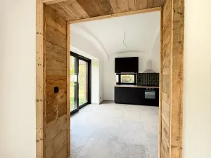 Pronájem atypického bytu, Osek, Tovární, 135 m2