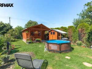 Prodej zahrady, Lom, 235 m2
