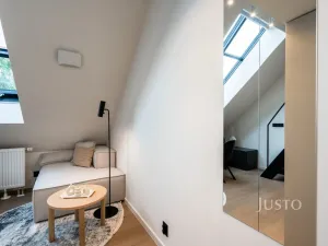 Prodej bytu 1+kk, Praha - Karlín, Prvního pluku, 49 m2