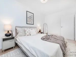 Prodej bytu 2+kk, Praha - Holešovice, Komunardů, 52 m2