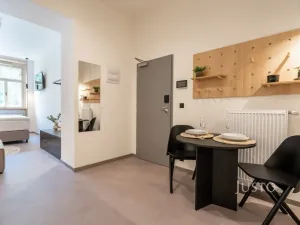 Prodej apartmánu, Praha - Karlín, Prvního pluku, 32 m2