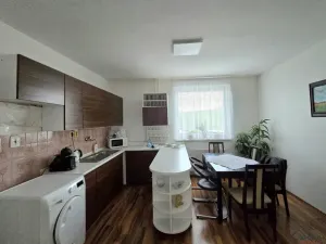 Prodej rodinného domu, Zlín - Kostelec, Lázeňská, 250 m2
