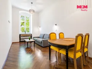 Prodej bytu 2+kk, Horní Planá, Náměstí, 50 m2