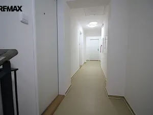 Pronájem bytu 1+kk, Chrastava, náměstí 1. máje, 30 m2