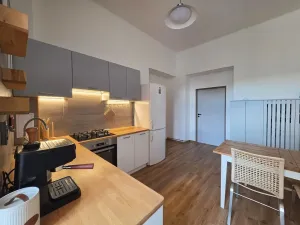 Pronájem bytu 2+1, Plzeň, Dvořákova, 68 m2