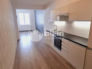 Prodej bytu 3+kk, Vyškov - Vyškov-Město, Masarykovo náměstí, 63 m2