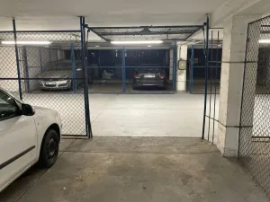 Prodej garážového stání, Praha - Podolí, Milevská, 12 m2