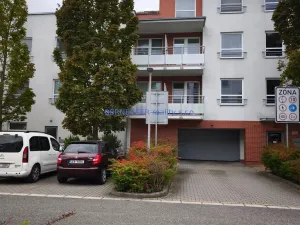 Pronájem bytu 1+kk, Hradec Králové, Rybova, 30 m2