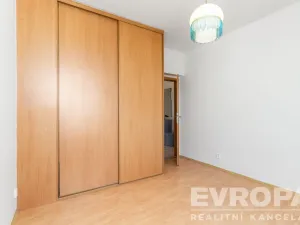 Prodej bytu 2+1, Praha - Újezd, Pastevců, 70 m2