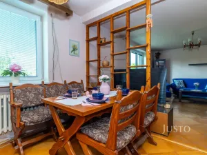 Prodej rodinného domu, Zvole, 520 m2