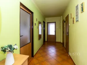 Prodej rodinného domu, Zvole, 520 m2
