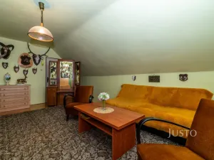 Prodej rodinného domu, Zvole, 520 m2