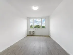 Prodej bytu 2+kk, Praha - Černý Most, Smikova, 46 m2