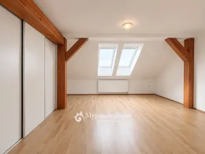Pronájem bytu 2+kk, Znojmo, Rooseveltova, 86 m2